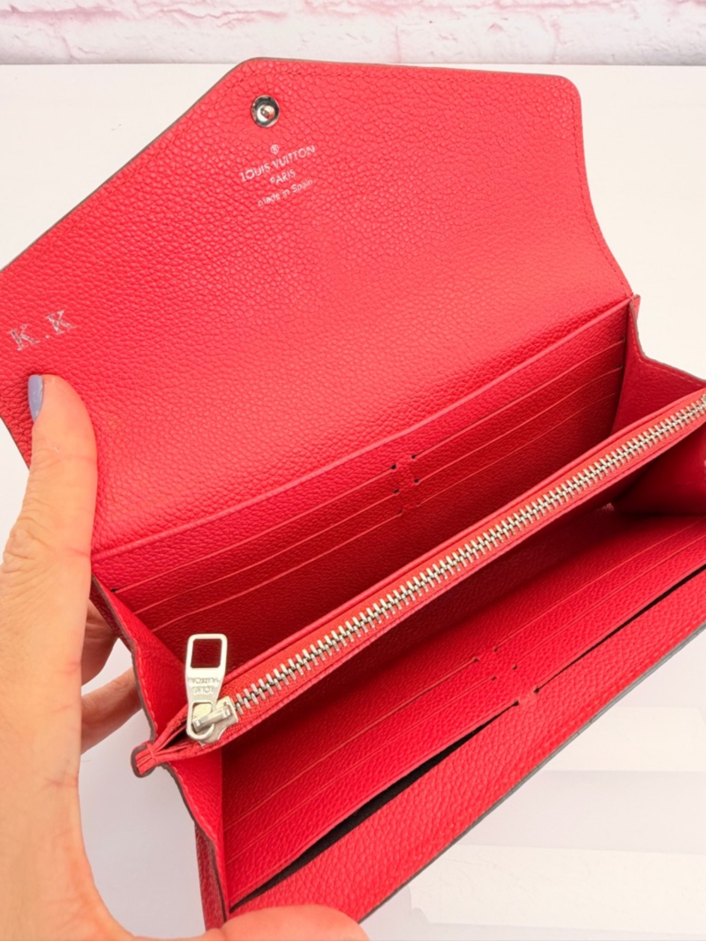Louis Vuitton Red Monogram Empreinte Leather Sarah Wallet - Picture 9 of 15